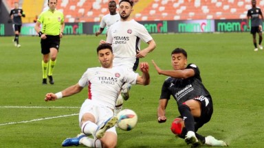 Adana'da Sürpriz Yok: Fatih Karagümrük 2-1 Galip