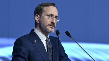 Fahrettin Altun'dan Gazze Çağrısı: İnsanlık Vicdanını Kaybetmemeli